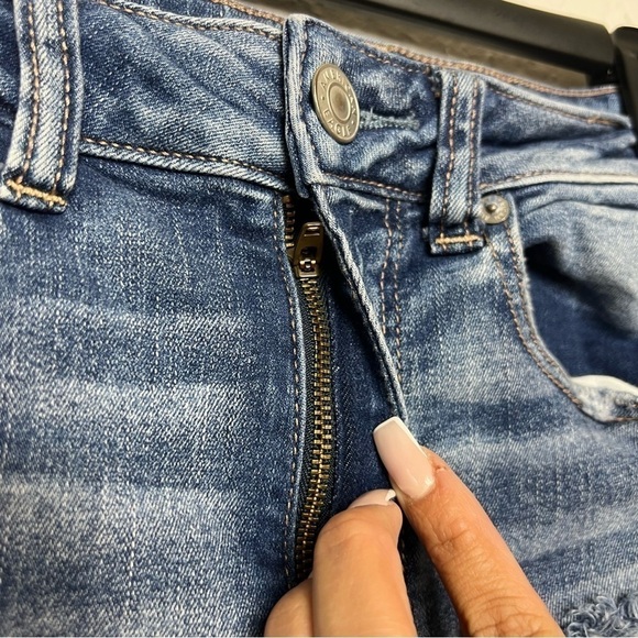 American Eagle Hi-Rise Shortie Distressed Cut Off Shorts - Picture 6 of 10